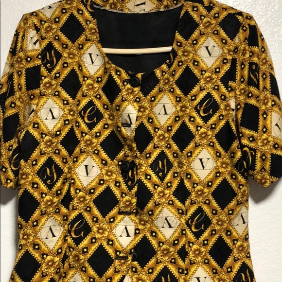 Matching top and bottom - Picture 2 of 3